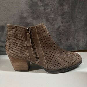 Earth Pineberry Perforated Leather Ankle Bootie Block Heel Boot Brown Womens 8 B